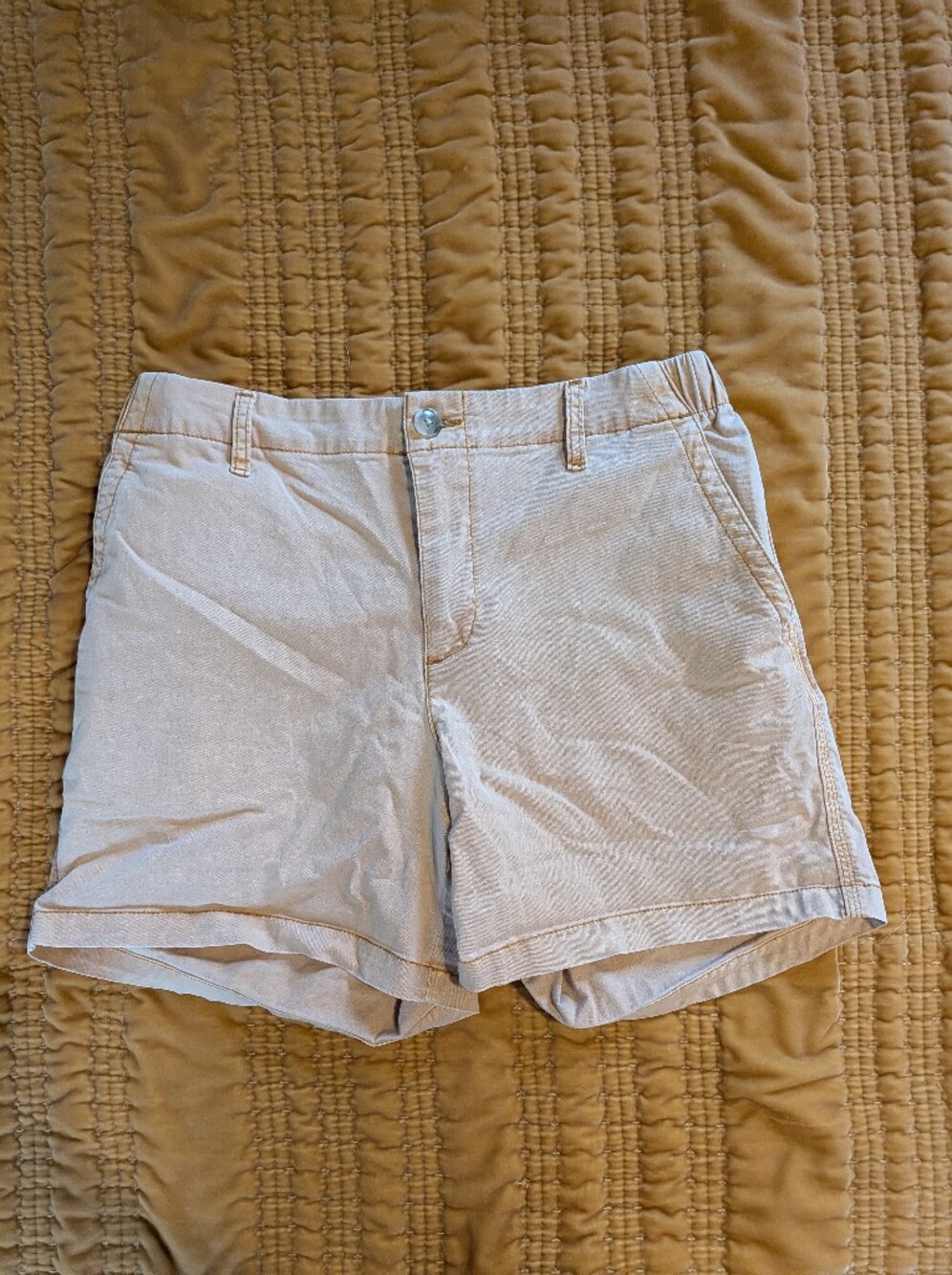 Old Navy High Waisted OGC 3in Chino Pull On Shorts Size Medium Sunflower Gold